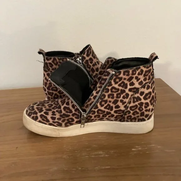 Soda Leopard print wedge platform Sz10 - Picture 3 of 3